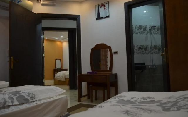 Al Dana Plaza Villas