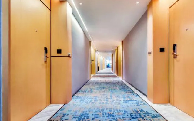 Rhonda International Collection Hotel (Zhongshan Henglan Commercial Center Store)