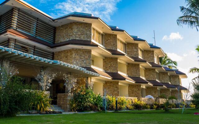 Caluwayan Palm Island Resort and Restaurant