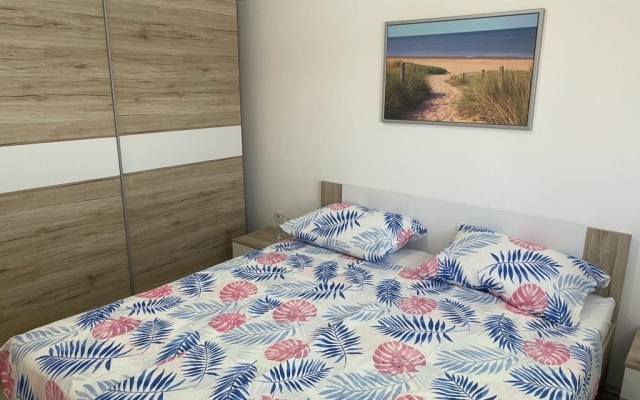 Apartment Sandra - 40m from the sea & parking: A1 Nin, Zadar riviera