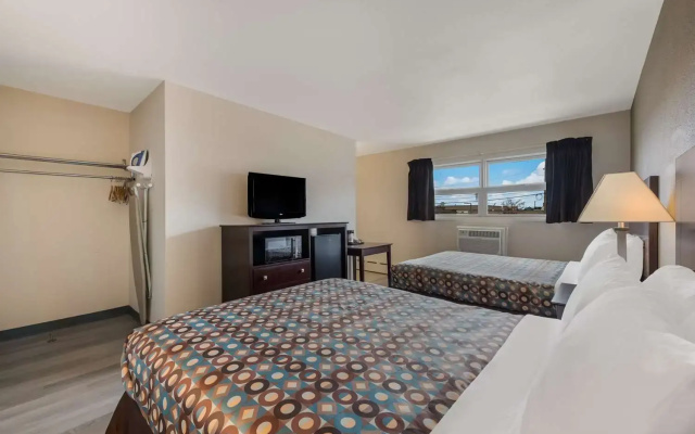 Baymont by Wyndham Iron Mountain