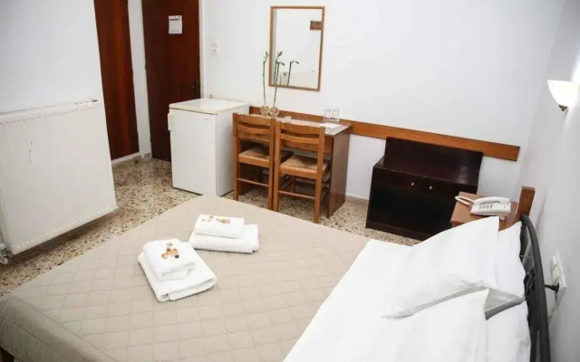 Hotel Anixis