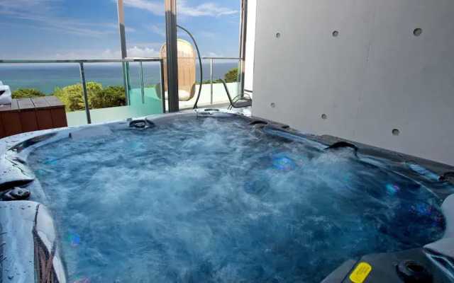 The Marine Pool Villa