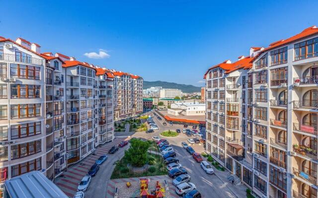 Apartments on Krymskaya street 22k19