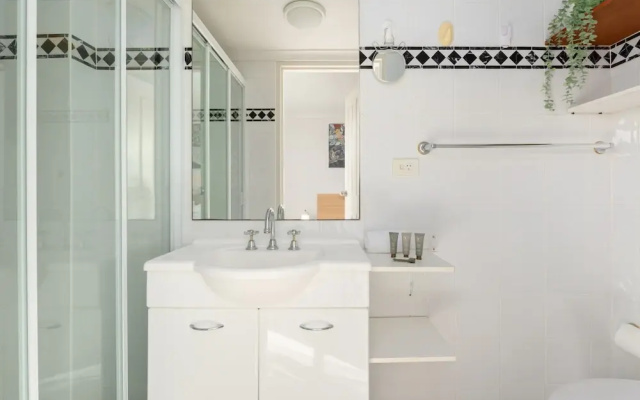 Spacious 3-bed With Alfresco Dining by Amenities