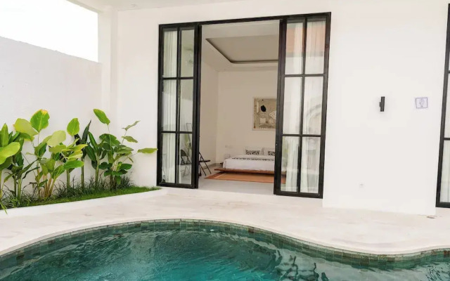 Tropical 2BR Private Villa, 6min Pererenan Beach