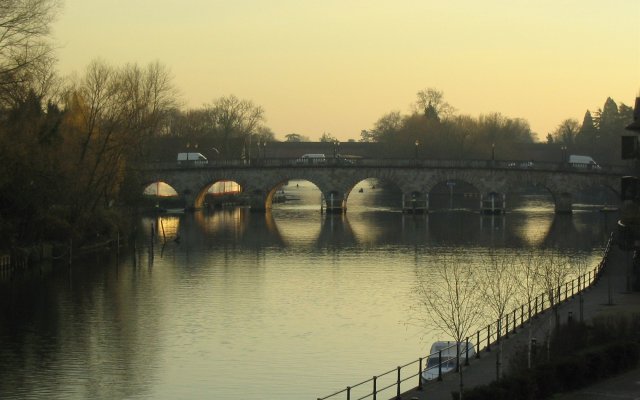 The Thames Hotel