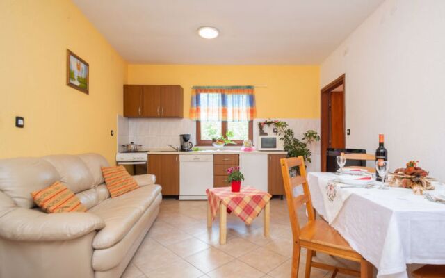 Kristina Laginji in Laginji