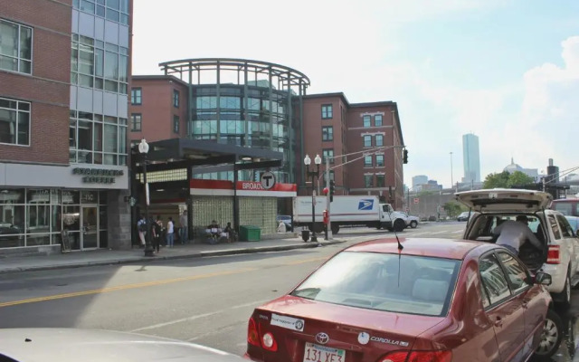 West Broadway Quarters