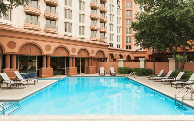 Sheraton Suites Market Center Dallas