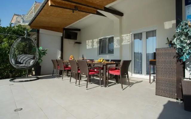 Villa Mami