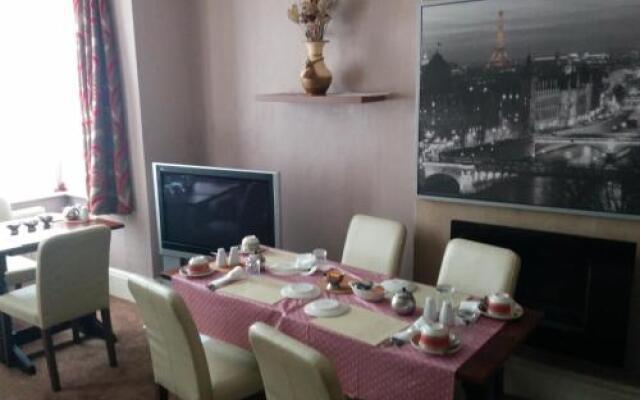 Le Vere House