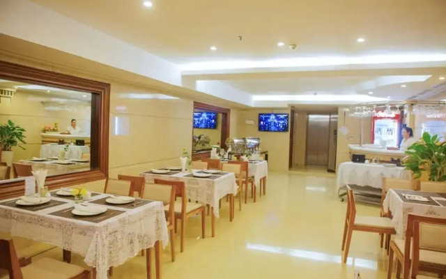 The Pearl Hotel
