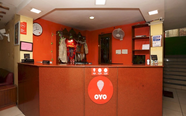 OYO 10685 Hotel Centre Point
