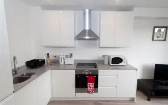 London Bridge Apartment