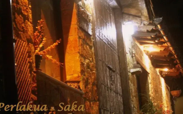 Perlakua Saka