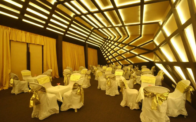 The Golden Crown Hotel & Spa, Colva