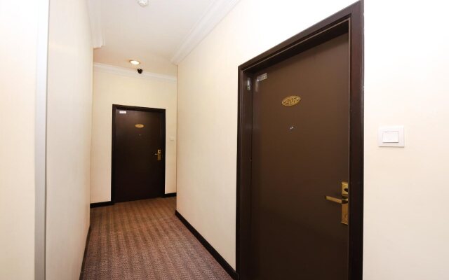 Comfort Hotel By OYO Rooms