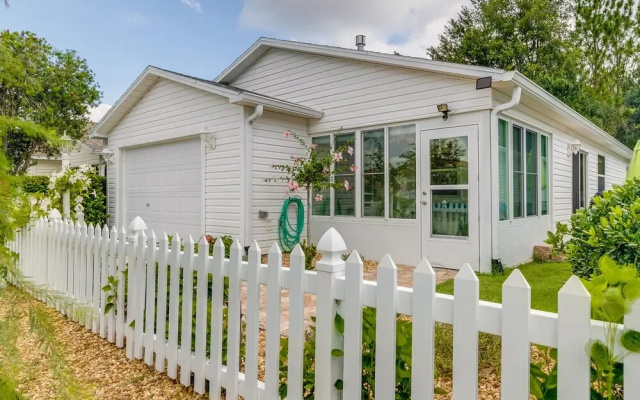 Home w/ Pool + Pickleball Access in The Villages!