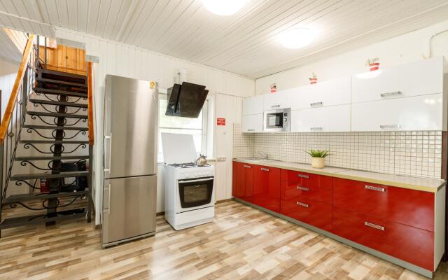 Праздничный Дом