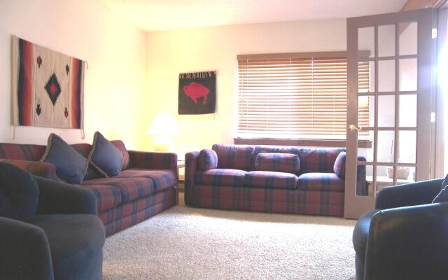 Anaconda 4 Bed 4 Bath by RedAwning