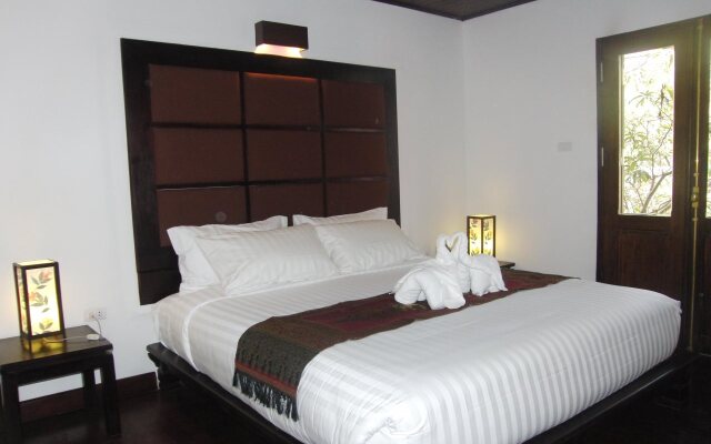 Chitchareune Muangluang Hotel
