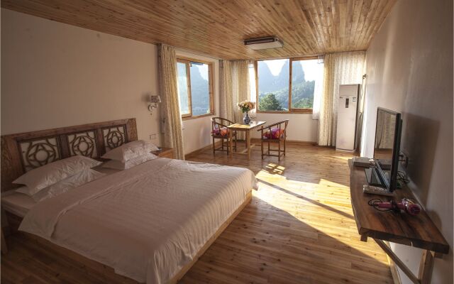 Riverside Retreat Hotel
