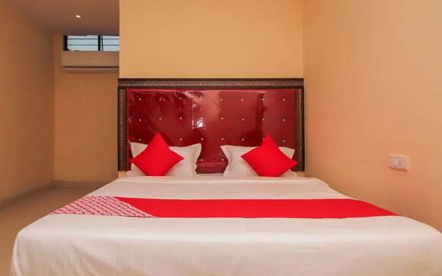 OYO 7343 Al Shareef Palace