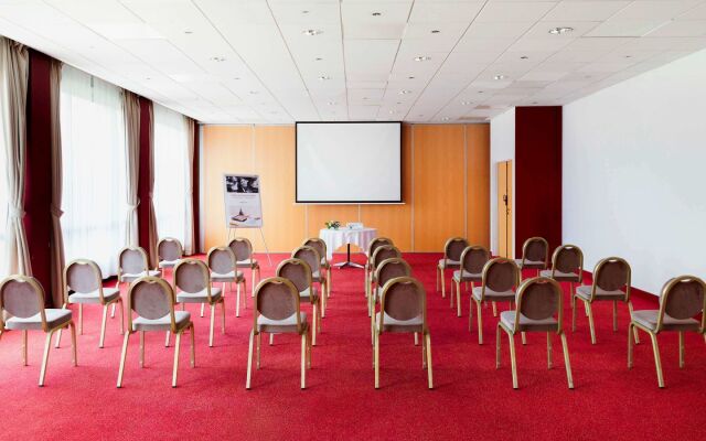 Mercure Nevers Pont de Loire