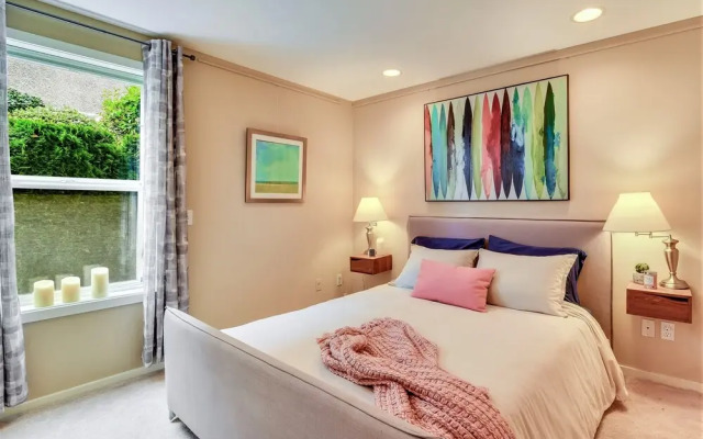 Lake View on Dexter - Two Bedroom Condo