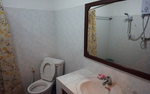 Sene Huaphanh Guest House