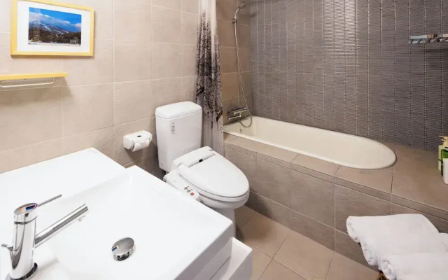 Koharu Resort Hotel & Suites