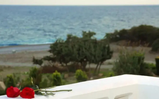 Gennadi Beach Villas - Waterfront Luxury Retreat with Private Beach