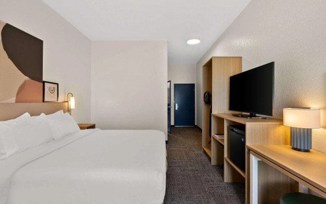 Spark by Hilton Tifton