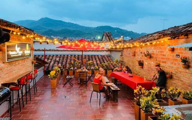 Traveler Hostel