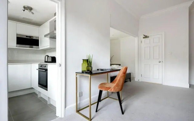 The Cadogan Suite Next to Sloane Square