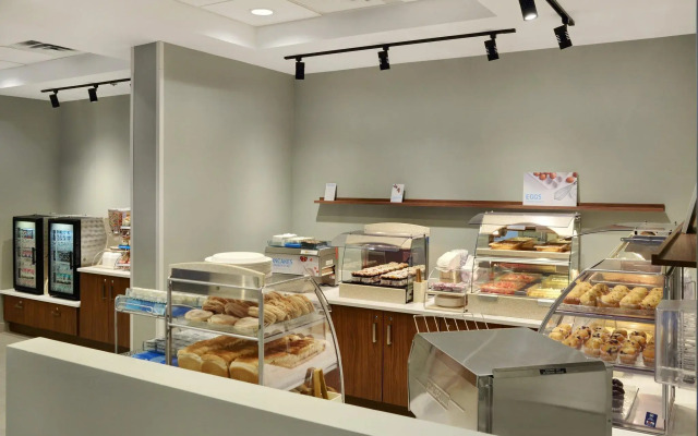 Holiday Inn Express Toronto - Downtown by IHG