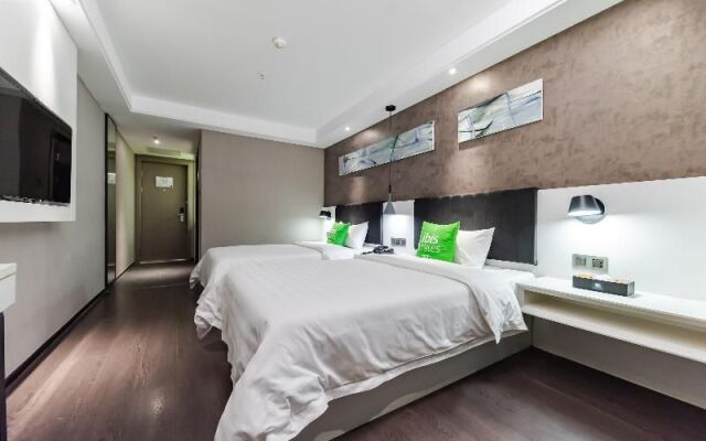 Yilong Anyun Hotel (Suzhou ShiQuan Road Nanmen Subway Station)