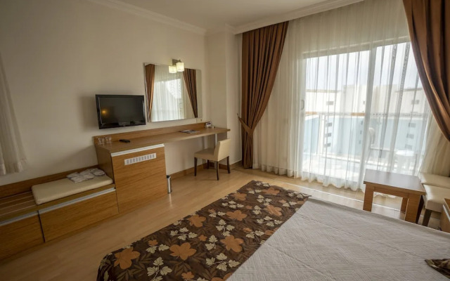 Cenger Beach Resort&Spa