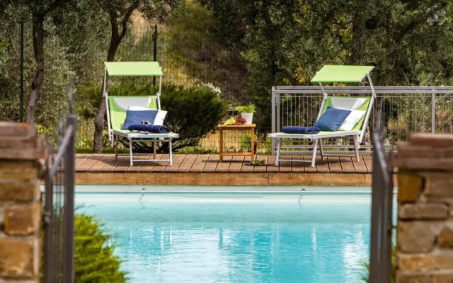 TENUTA DI MACERICCA 10, Emma Villas