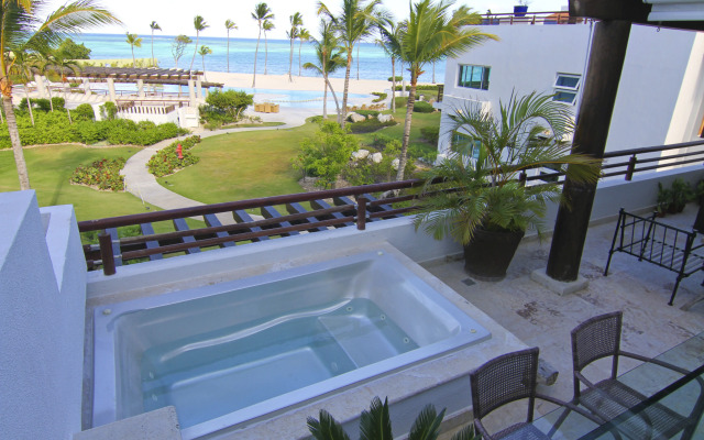 Punta Palmera Cap Cana by Essenza Retreats