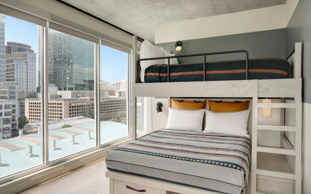 Moxy Charlotte Downtown