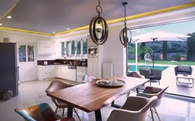 Villa Zeus