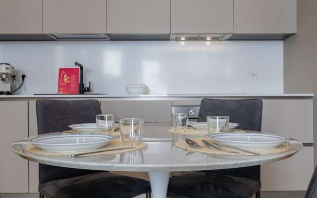 Elegant Home With Terrace by Wonderful Italy