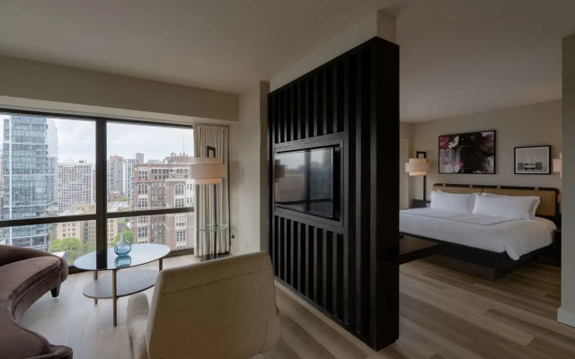 Thompson Chicago, by Hyatt