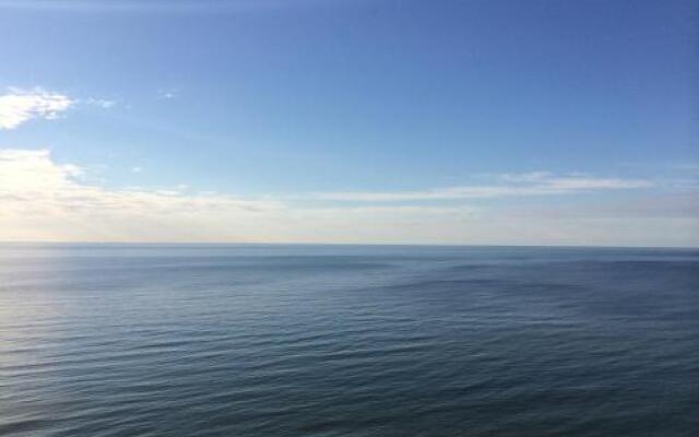 На улице Архитектора Попова