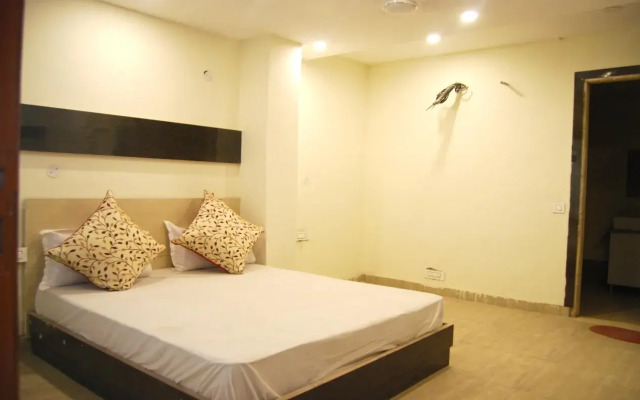 OYO 82931 Hotel Modern Palace