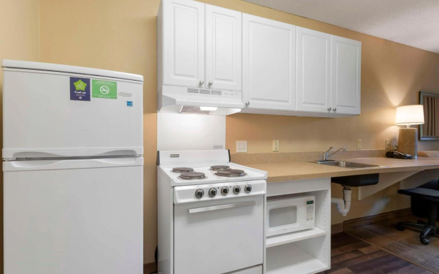 Extended Stay America Suites Oakland Alameda Airport