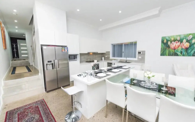 Guildford villa