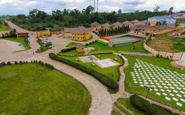 Beige Village Golf Resort & Spa